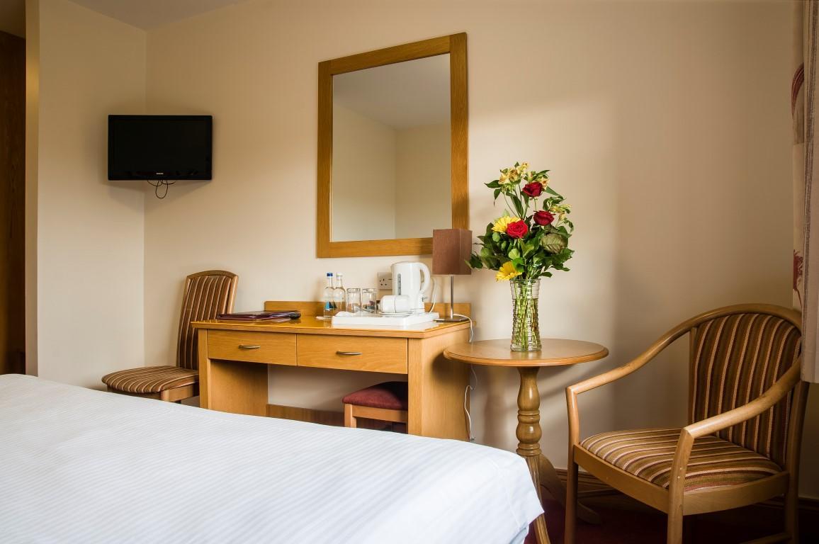The Arches Hotel Claregalway Bagian luar foto